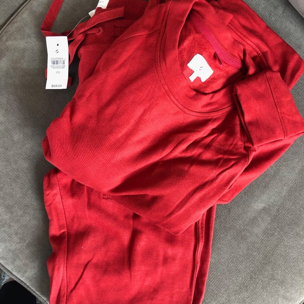 Lou & Grey Sweatsuit Ruby Red